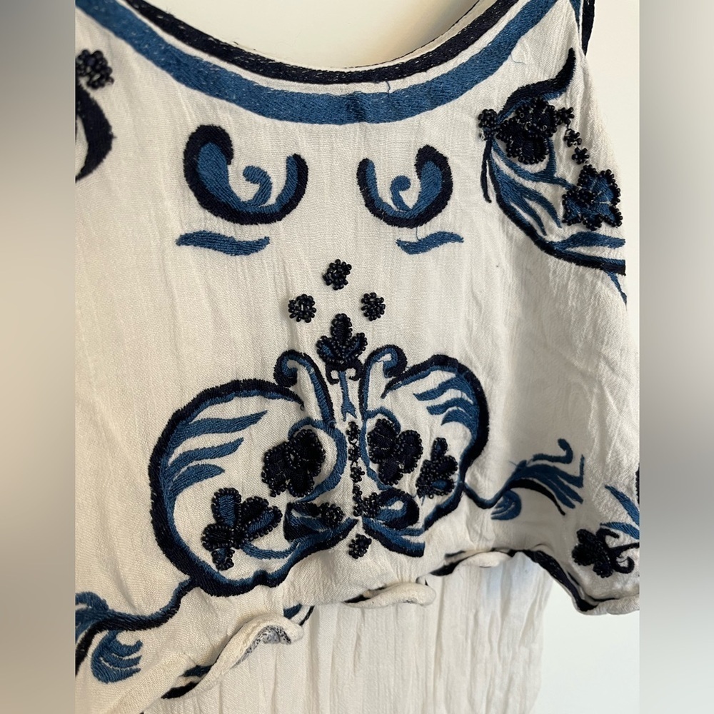 Dex White and Blue Embroidered beaded Sun Dress size medium - Picture 4 of 7